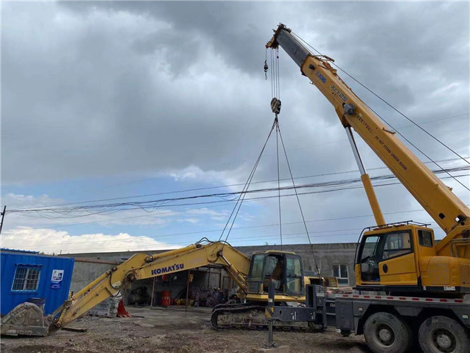 蚌埠市25吨吊车的工作半径是多少？