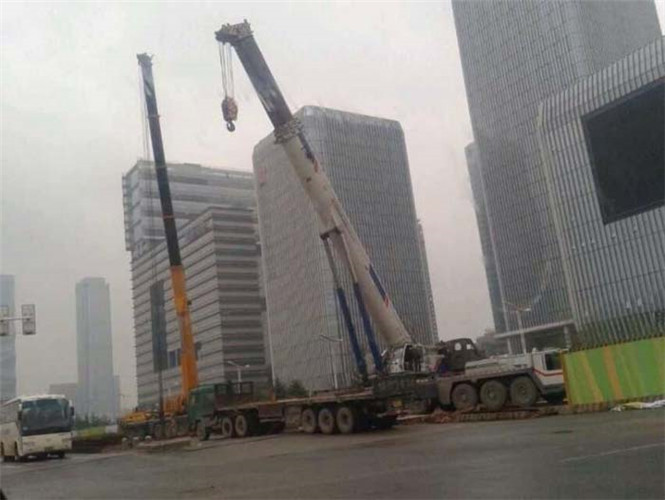 蚌埠市“自动找平”—— 吊车的 “平地神器” 技术